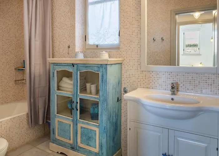 Apartment Isterni - 3br House With Sea View & Bbq - Blue Coral 2